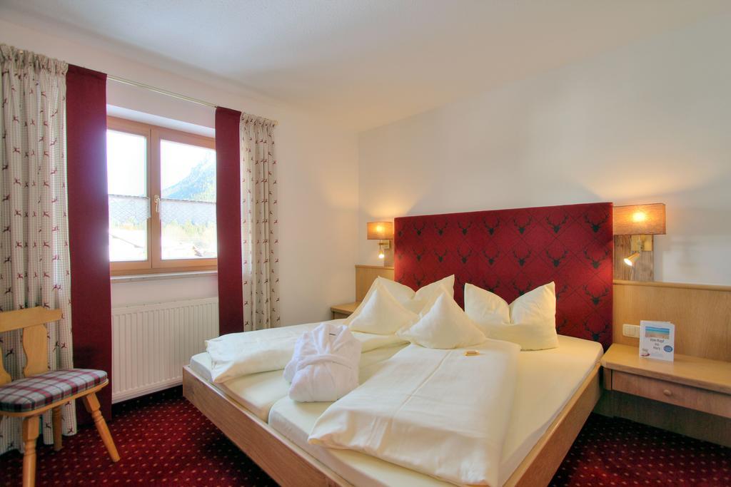 Landhotel Berghof Bad Hindelang Chambre photo
